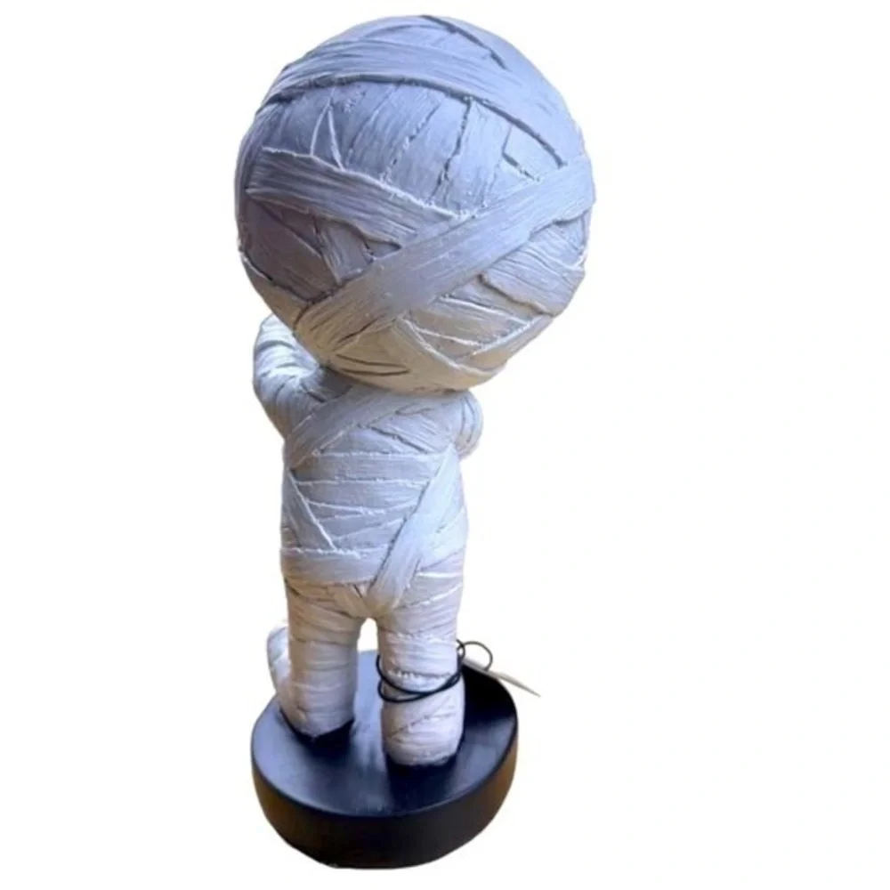 NWT Cynthia Rowley Curious Halloween Mummy with Pumpkin Figurine 10